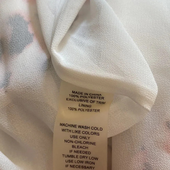 Vince Camuto Medium Tank Top Leopard Print Sheer Lining Pleated - Picture 8 of 8